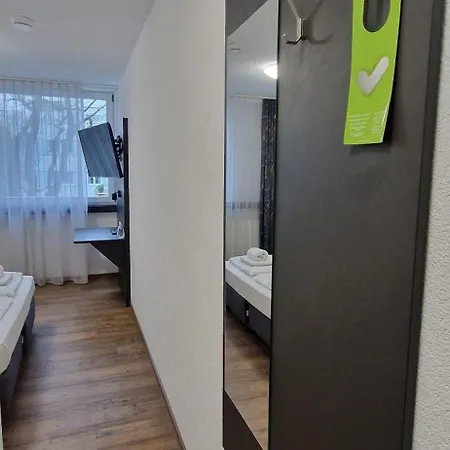 Melvi Hotel 3*