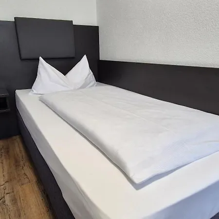 Melvi Hotel 3*