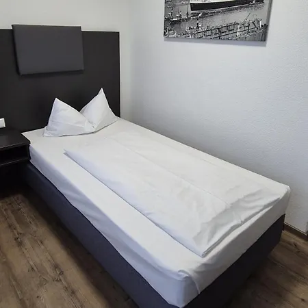 Melvi Hotel 3*