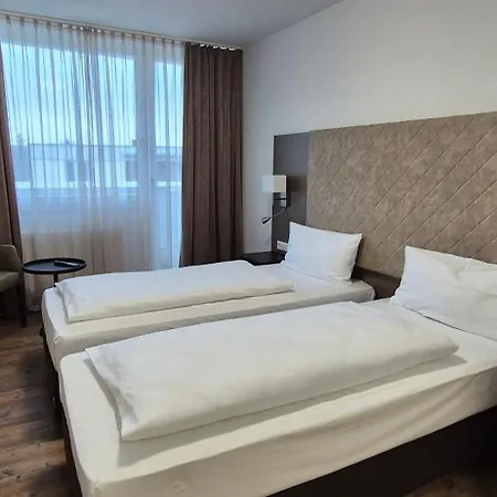 Melvi Szálloda Göppingen