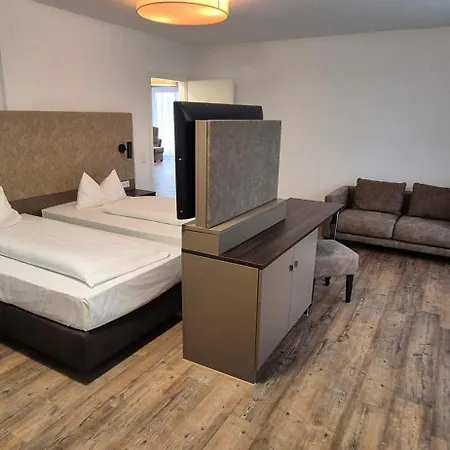 Hotel Melvi 3*