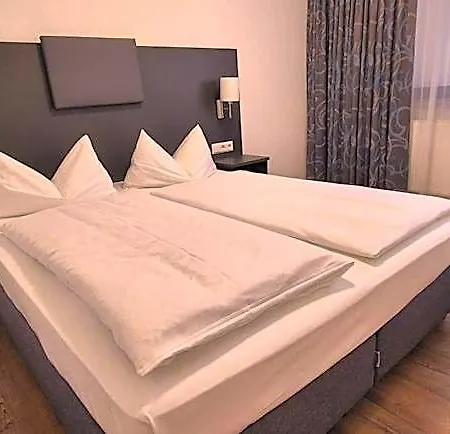 Melvi 3* Göppingen