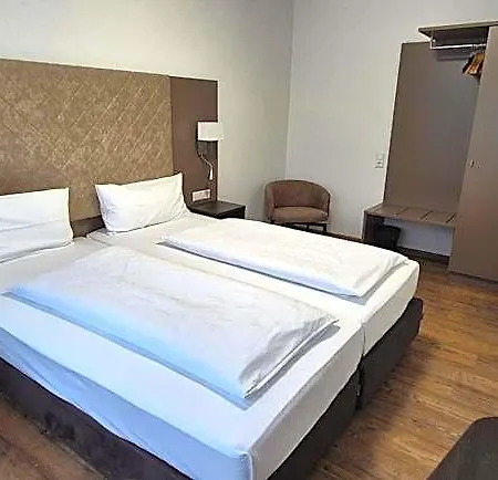Melvi 3* Göppingen