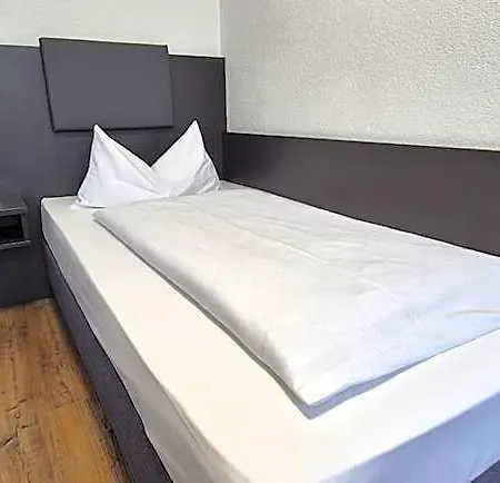 Melvi Hotel 3*